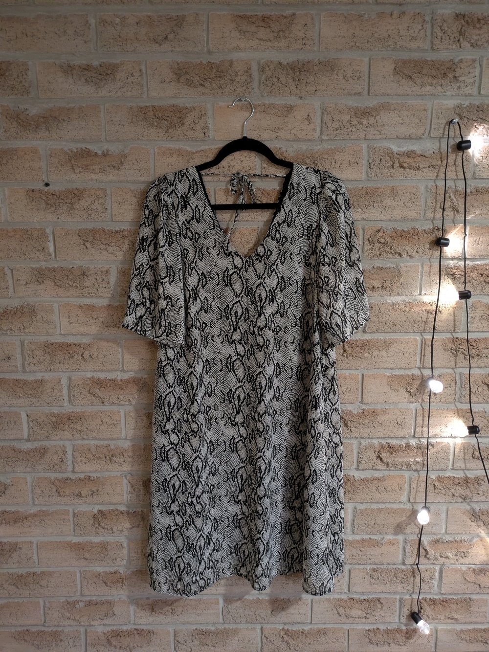 Kaffe Black & White Snake-Print V-Neck Short Dress